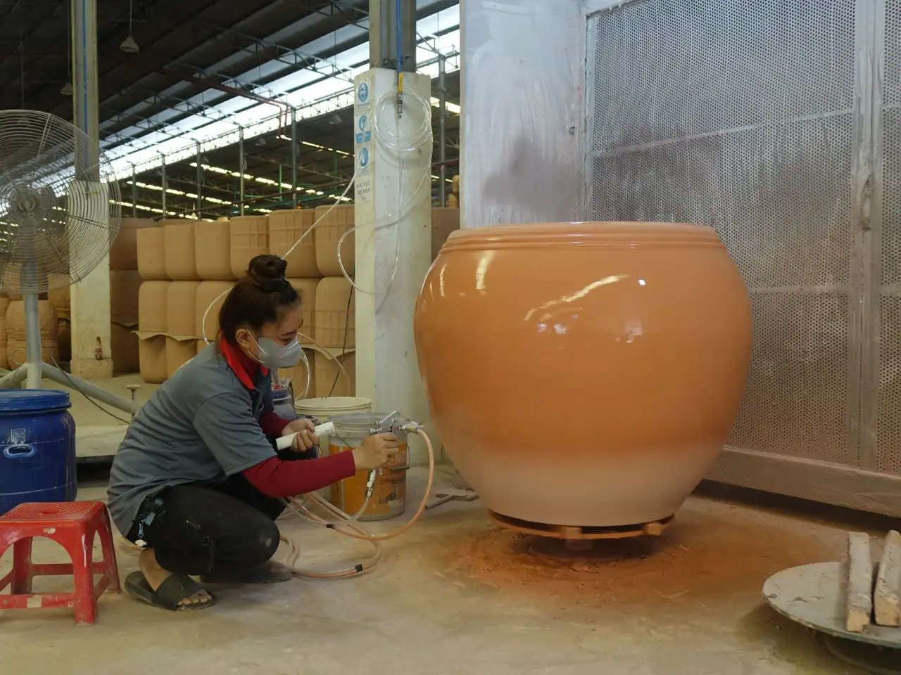 实验室干燥箱与马弗炉温控精度对比及适用场景